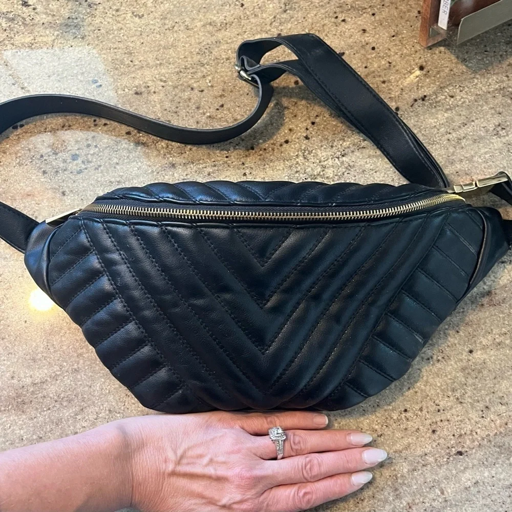 Express Black Quilted Crossbody Bag Gold Hardware Accents